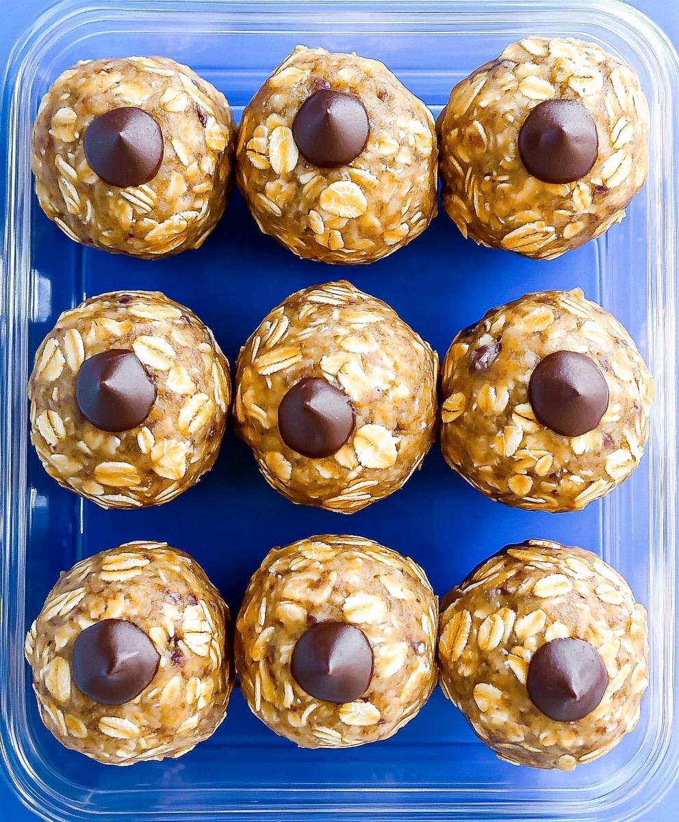Healthy Oatmeal Energy Balls Recipe
